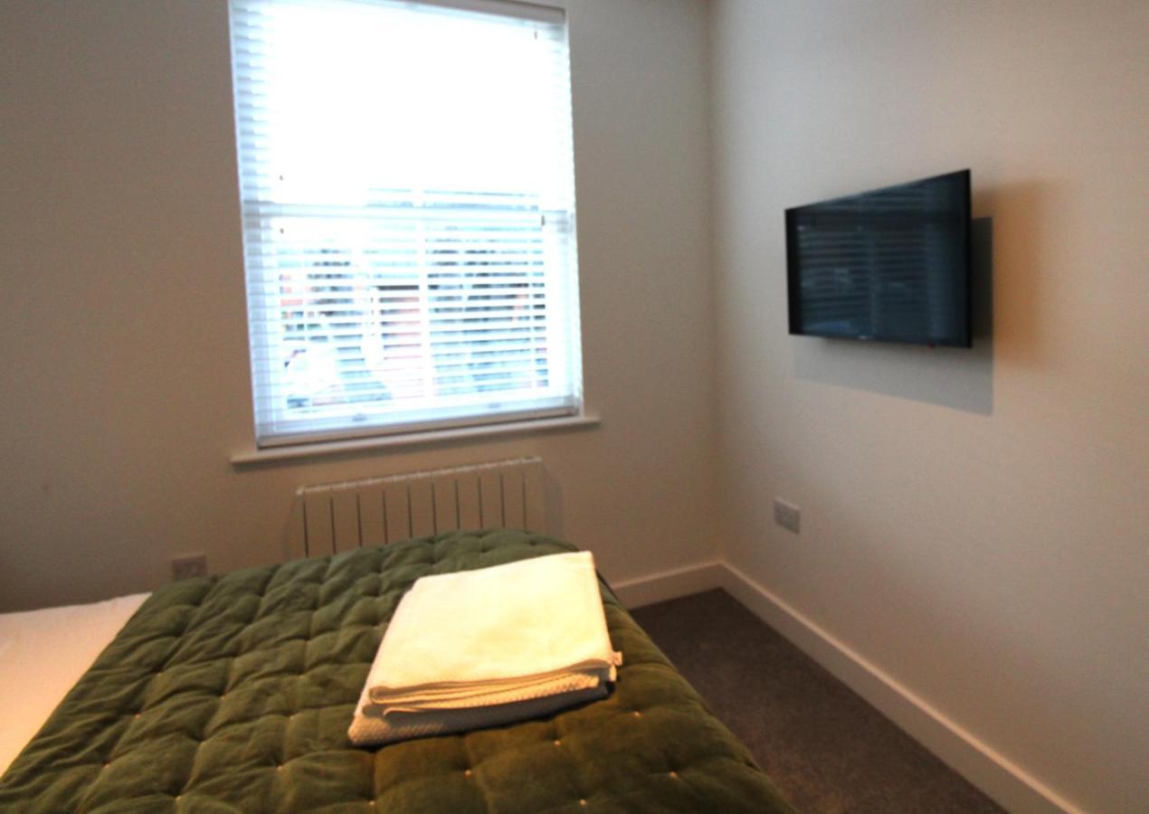 No 10 @Short Stays Basingstoke Eksteriør billede