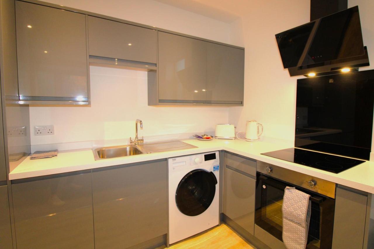 No 10 @Short Stays Basingstoke Eksteriør billede