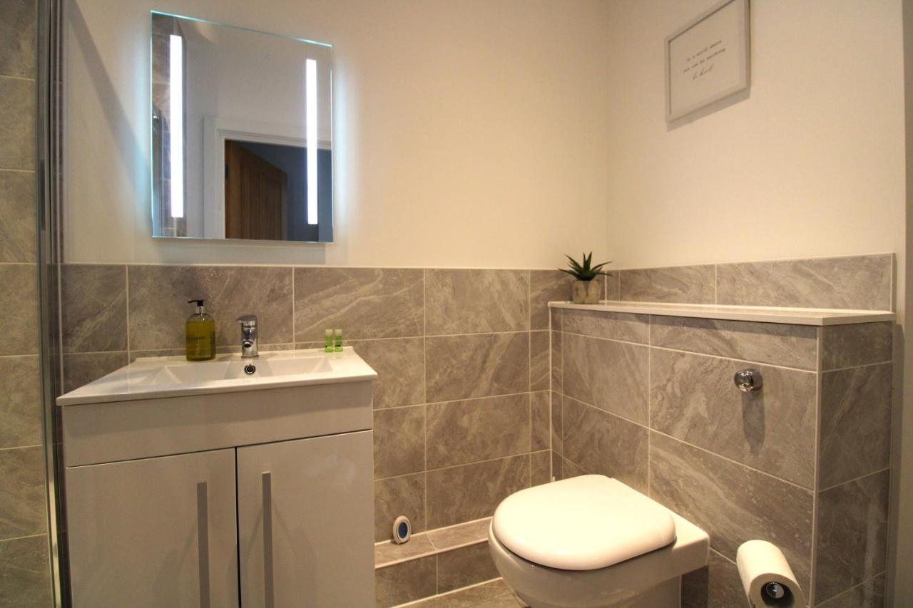 No 10 @Short Stays Basingstoke Eksteriør billede