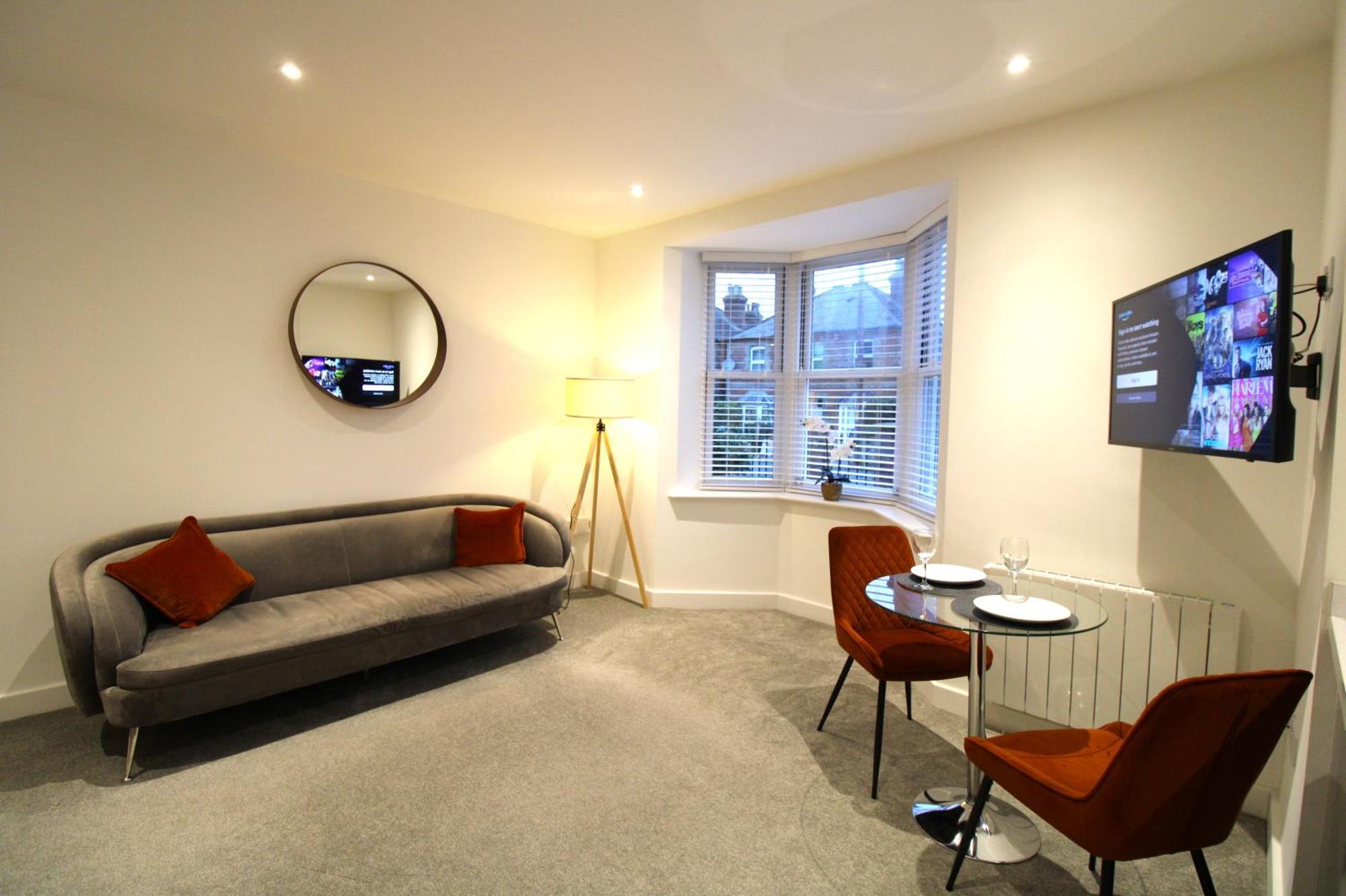 No 10 @Short Stays Basingstoke Eksteriør billede